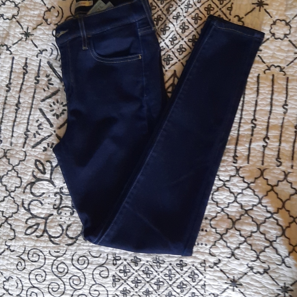 Levi's 720 high rise super skinny jeans